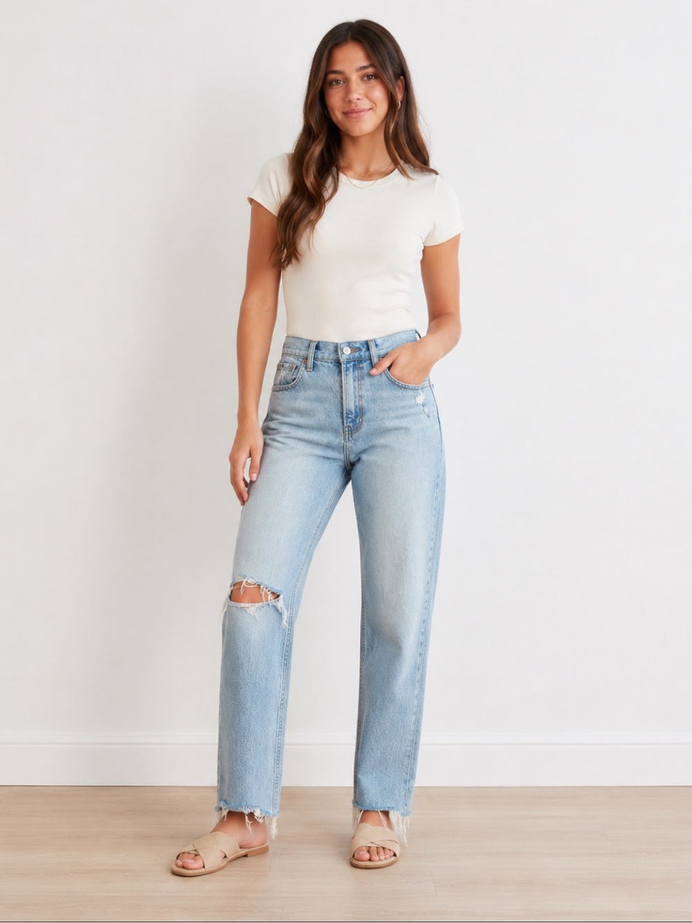 GAP Sky High Straight Jeans Women’s Size 6/28 Light Wash Distressed